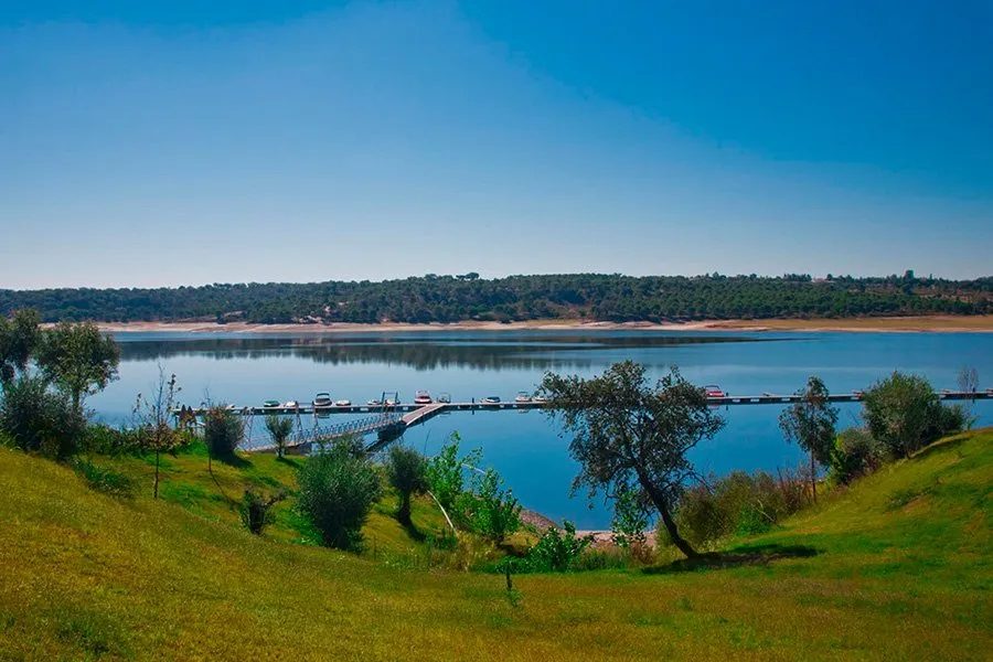 Praia Fluvial de Albufeira na Barragem de Montargil