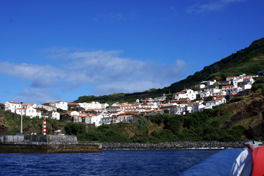 Ilha do corvo população