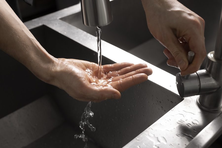 poupar agua