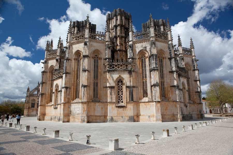 Claustro Real e outras áreas de interesse