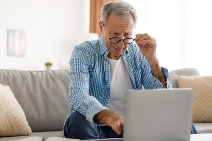 Como pedir complemento solidário para idosos