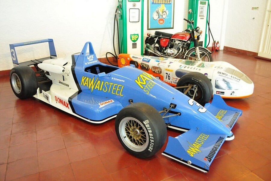 Museu do Caramulo e os automóveis de época